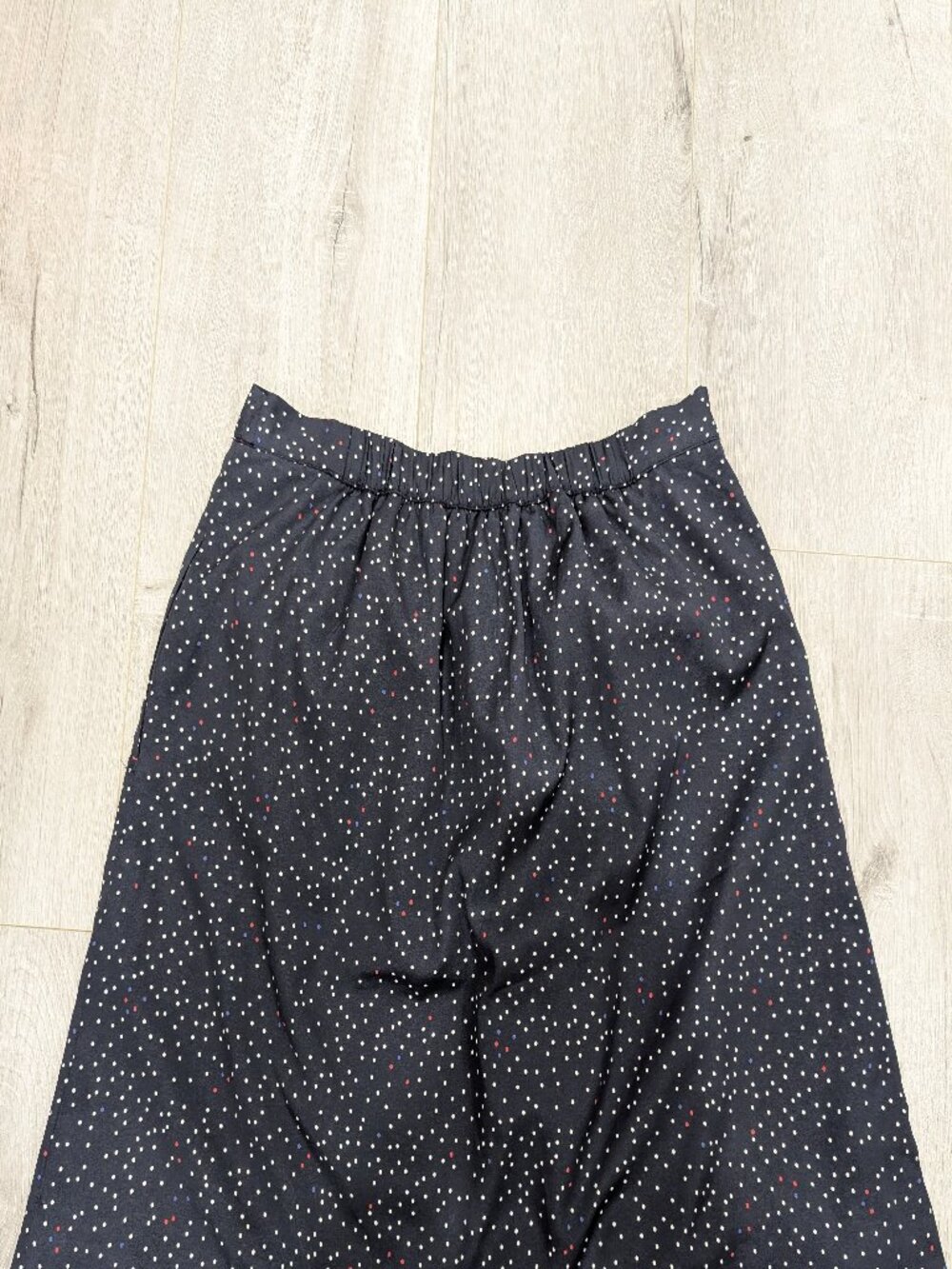 Tommy Hilfiger 21 inch Blue skirt